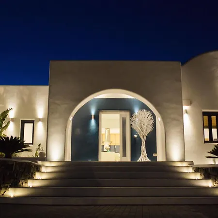 Villa Zafira Karterados (Santorini)