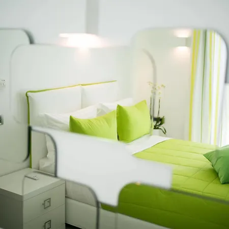 Zafira * Karterados (Santorini)